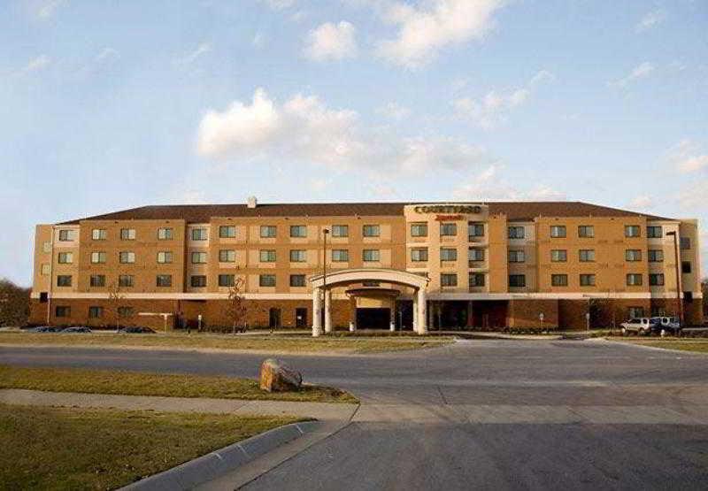 Courtyard By Marriott Феєтвіль Екстер'єр фото